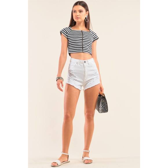 Black And Grey Striped Square Neck Mini Sleeve Cropped Top - Picture 2 of 6
